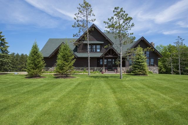 log home in Corcoran, Minnesota